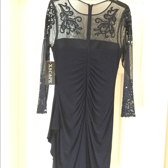 Dress - Picture 5 of 5